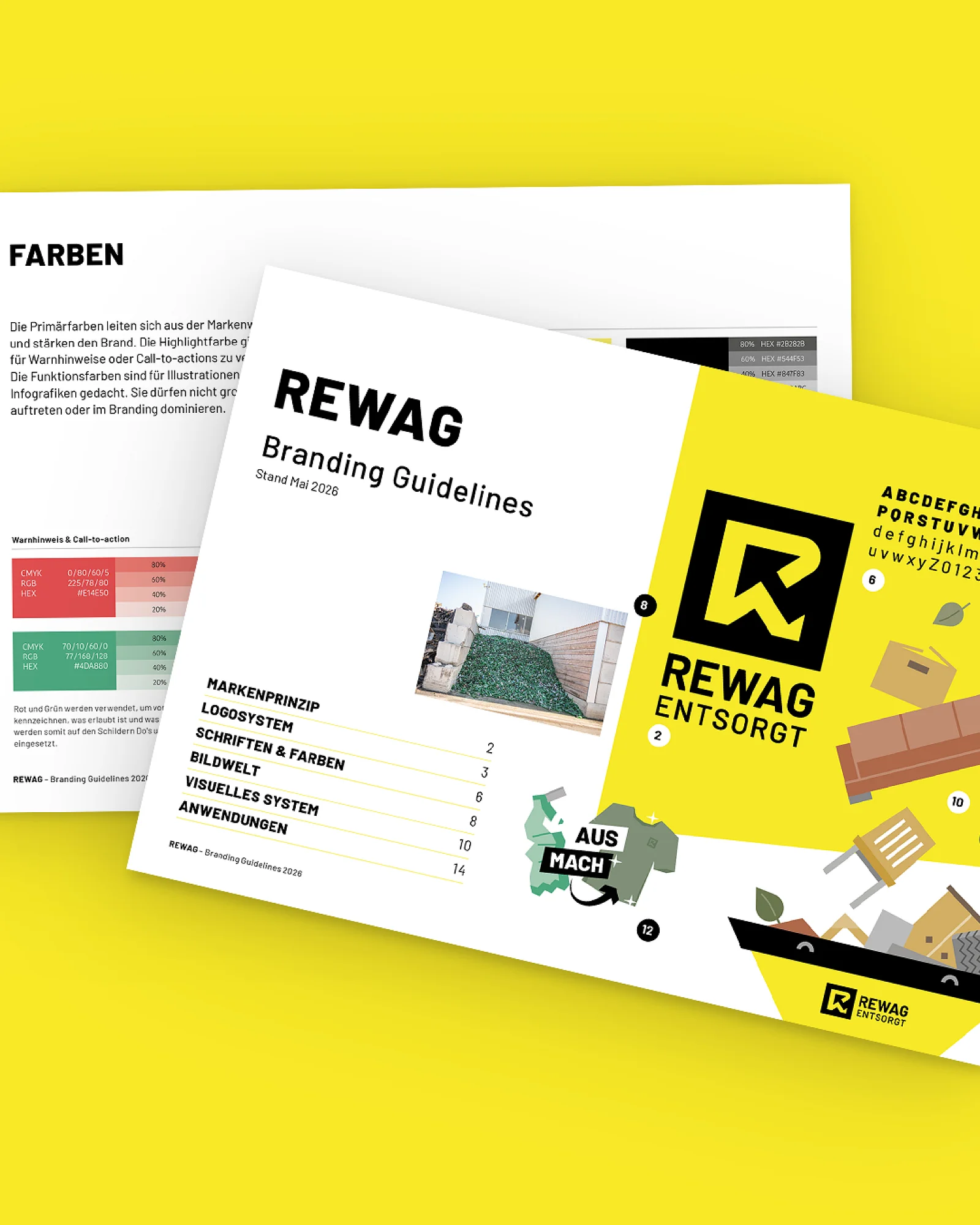 Zwei Blätter der REWAG Branding Guidelines angeschrägt auf gelber Fläche: Titelseite mit Logo und Inhaltsverzeichnis, dahinter die Farbseite