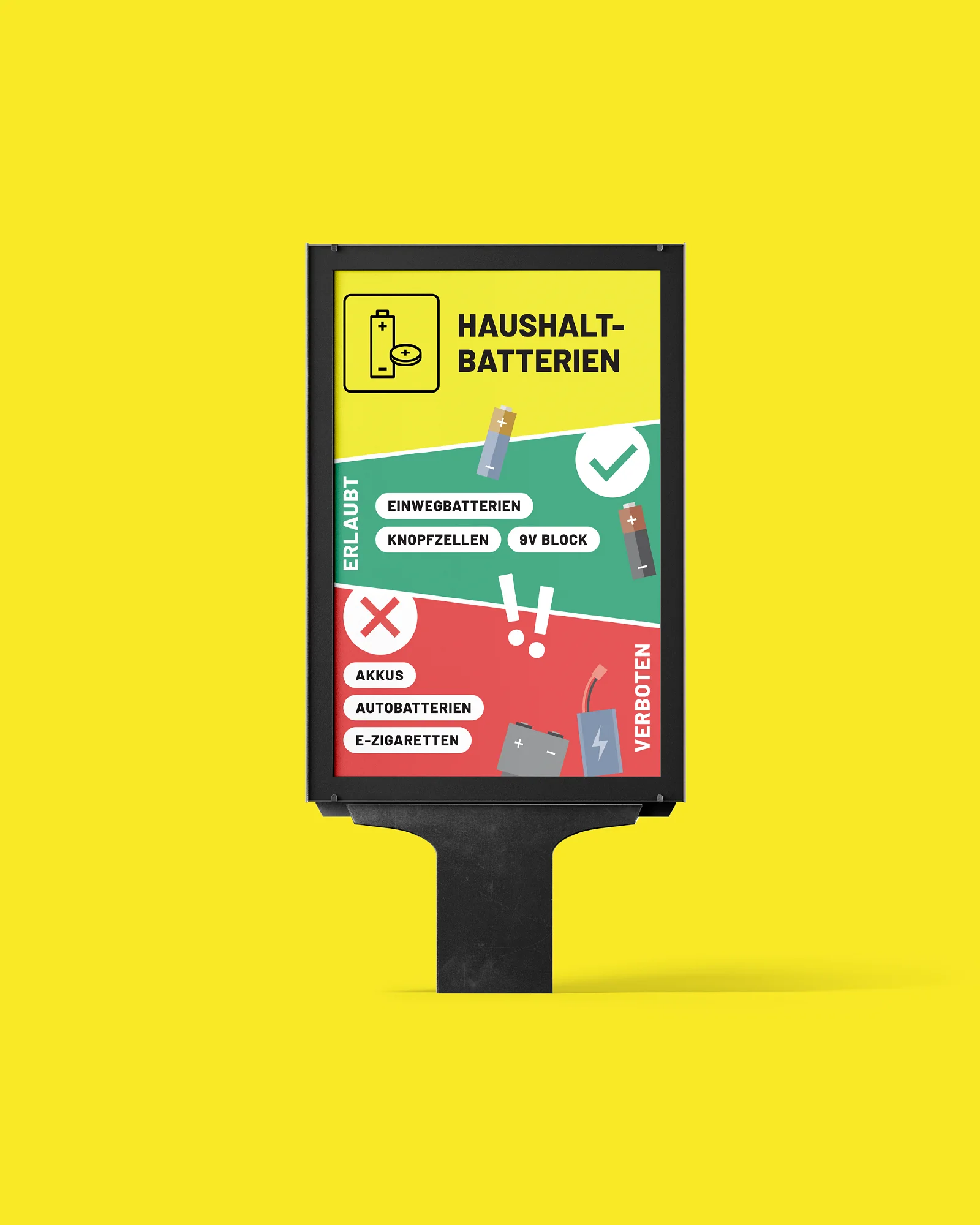 Plakat «Haushaltbatterien» im schwarzen Ständer auf gelber Fläche